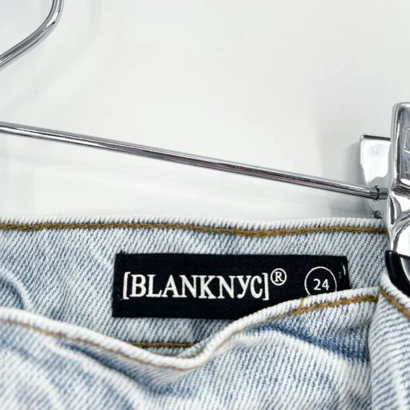 New Blank NYC Sz 24 Asymmetrical Skirt Denim Jean Mini Acid Light Wash Pockets - Picture 8 of 9